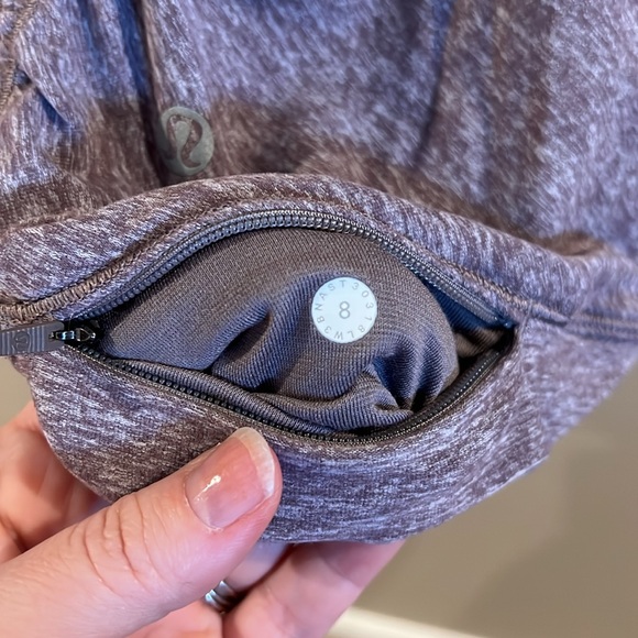 Lululemon Cypress Kiss 1/2 Zip Size 8 EUC $98 - Picture 10 of 15